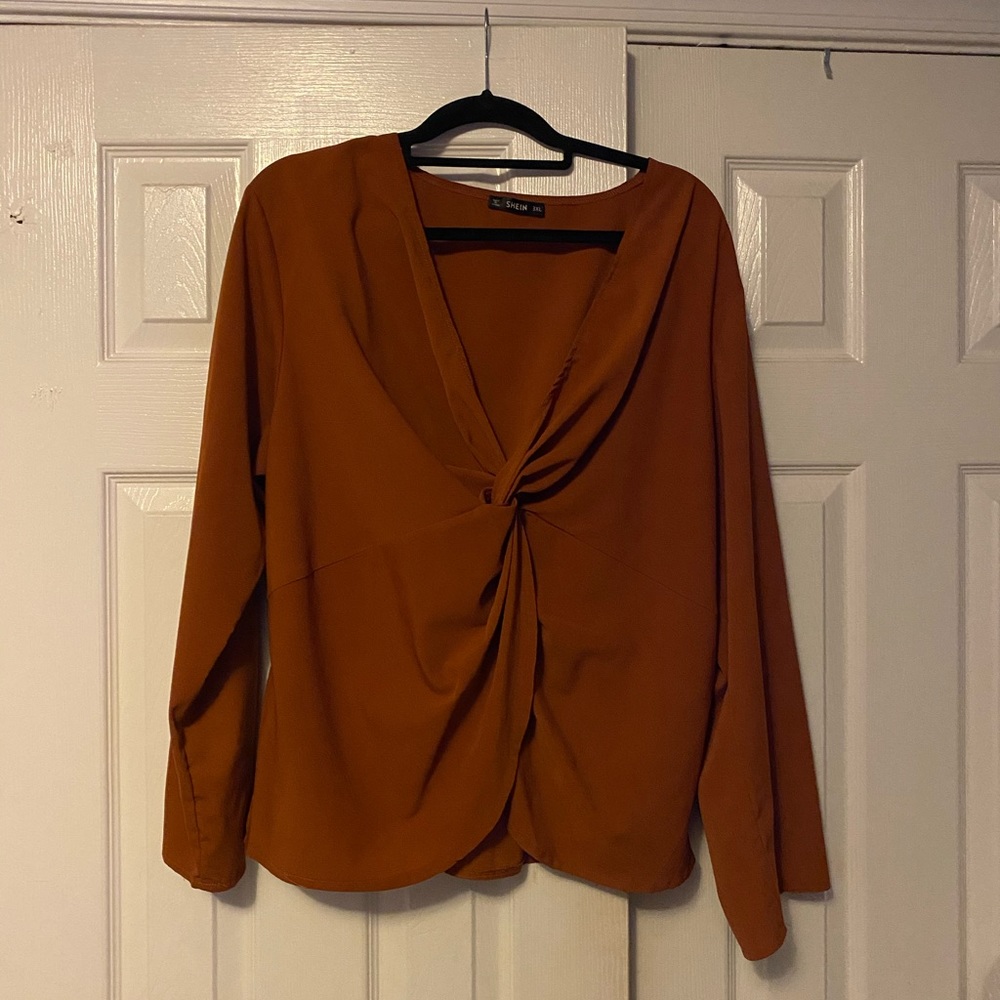 Plus Size Tie Knot Blouse
